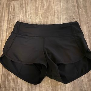 Lululemon Speed Up Shorts 2.5